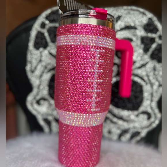 💎🩷NWT-HYDRAPEAK LIMITED ADDITION 40oz PINK BLING FOOTBALL TUMBLER💎🩷 - Picture 8 of 10